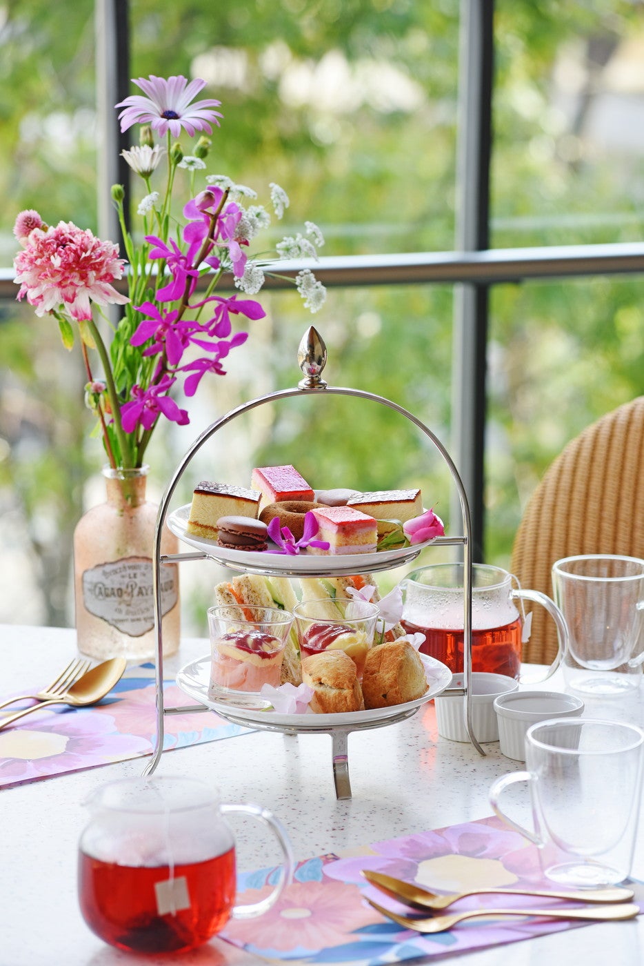 アフタヌーンティーセット税込2,900円。ドリンク追加2ポット＋1,000円／提供画像