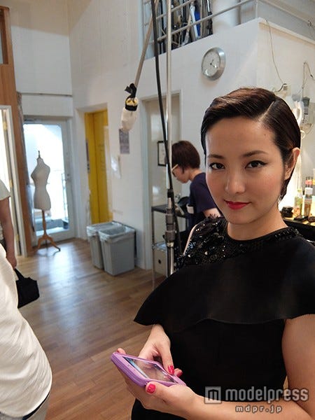 撮影メイキングカット/画像提供:所属事務所OFFICE303