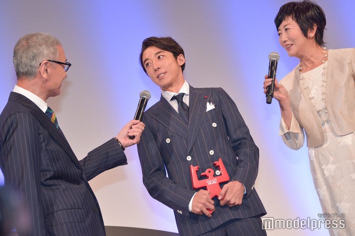 久米宏、高橋一生、小宮悦子 (C)モデルプレス