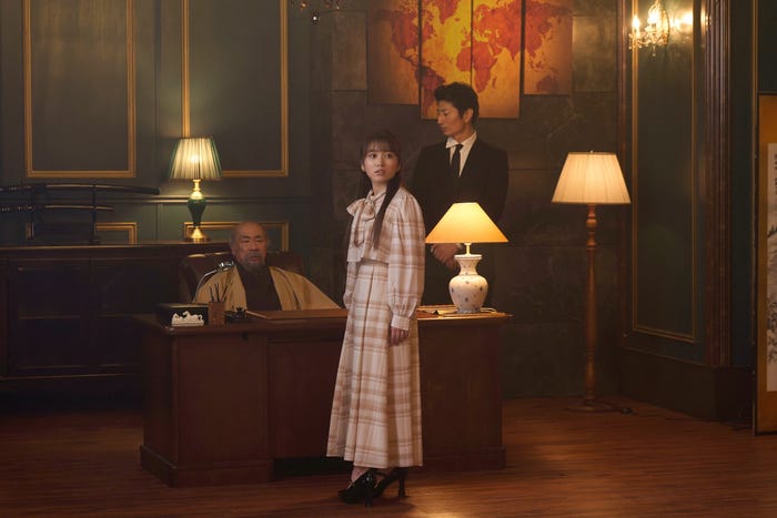 矢吹奈子「18歳、新妻、不倫します。」第9話より(C)わたなべ志穂/小学館/ABC