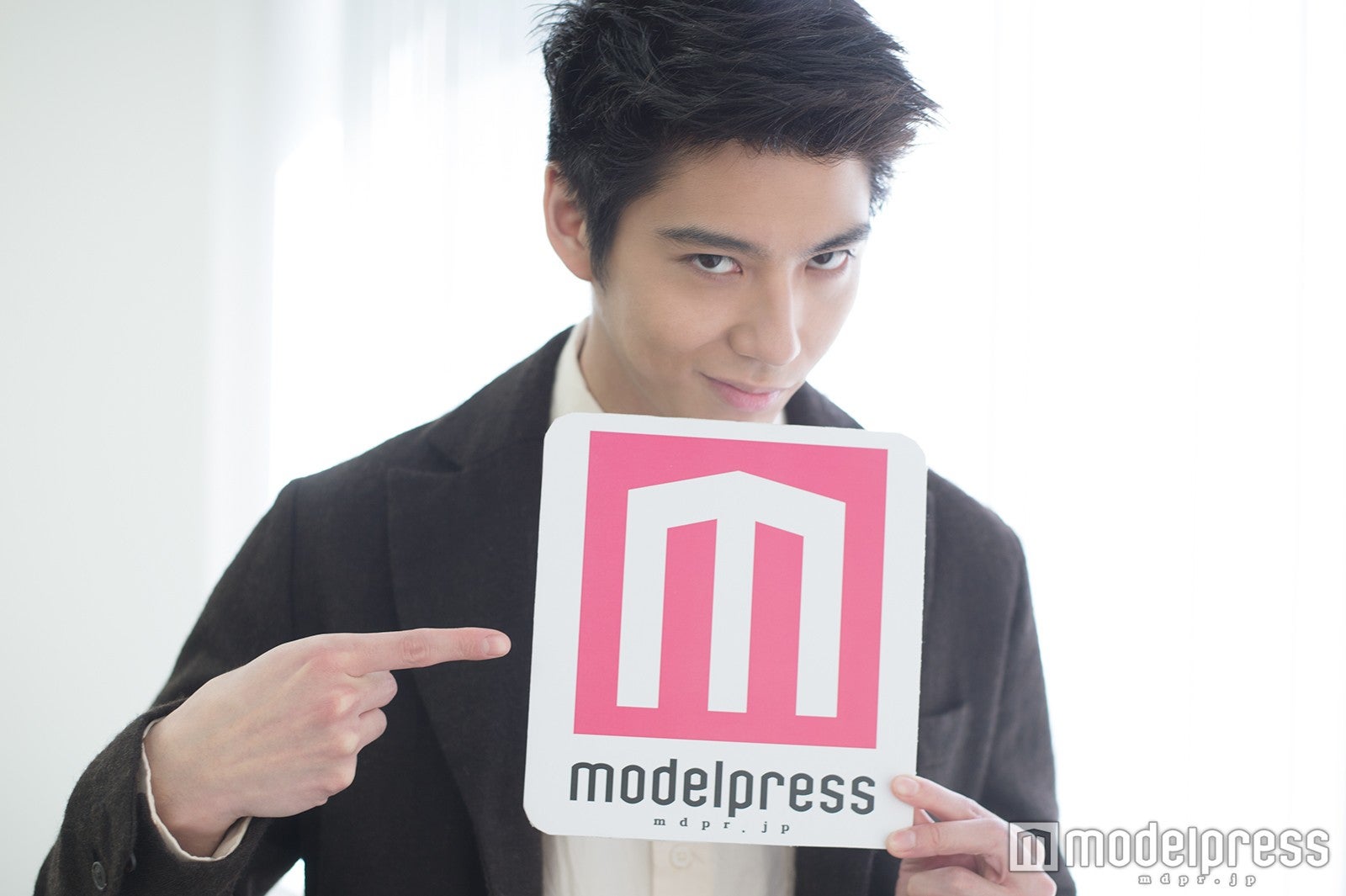 賀来賢人（C）モデルプレス