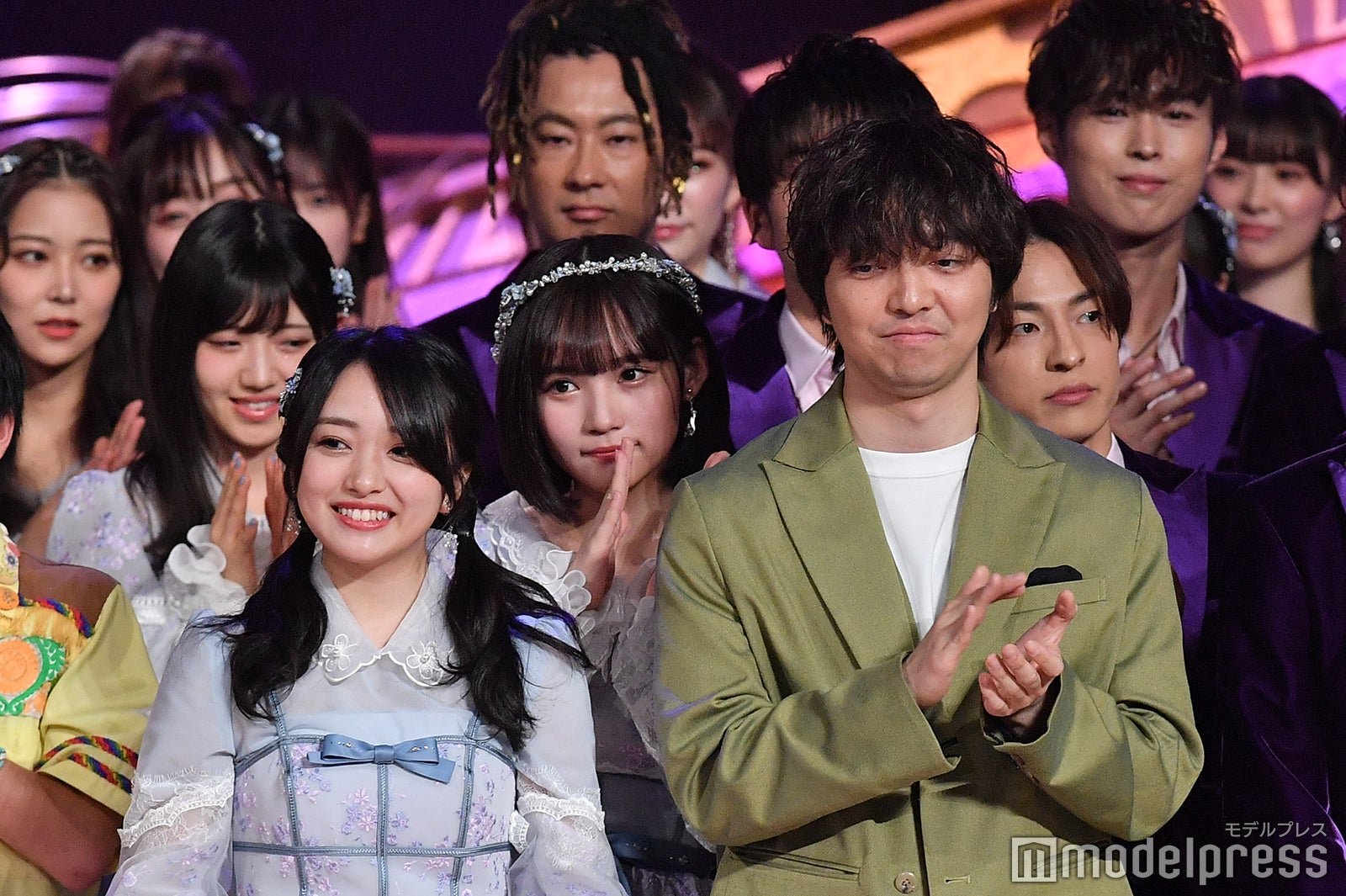 オープニング （C）モデルプレス