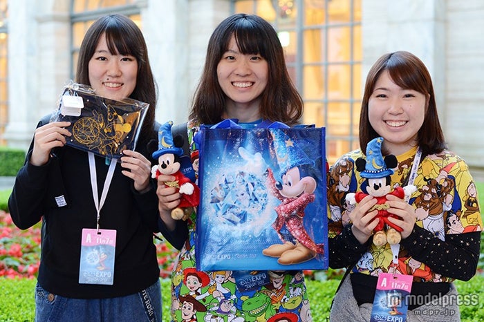 究極のディズニーファンイベント D23 Expo Japan 15 1日だけのスペシャルショー 松たか子ら豪華ゲストも 写真特集 取材レポ モデルプレス 究極のディズニーファンイベント D23 Expo Japan 15 1日だけのスペシャルショー 松たか子ら豪華ゲストも 写真特集 取材レポ モデルプレス