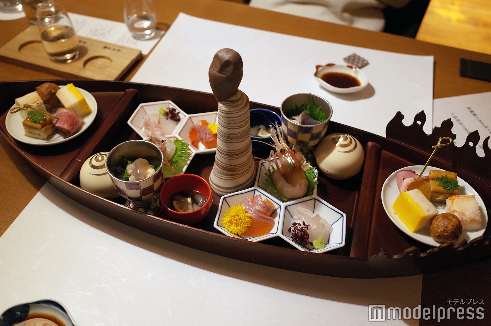 界 ポロト（C）モデルプレス