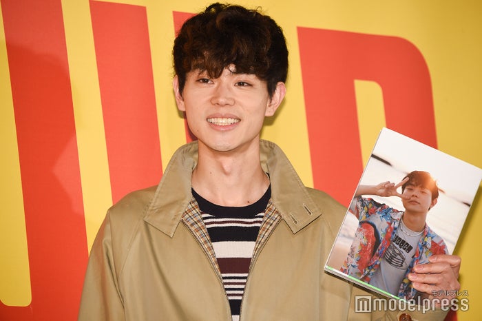 菅田将暉 二階堂ふみとの制服ショット公開 アニバーサリーブック モデルプレス 菅田将暉 二階堂ふみとの制服ショット公開 アニバーサリーブック モデルプレス