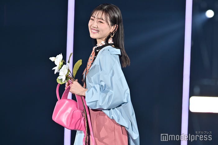 佐々木美玲(C)モデルプレス