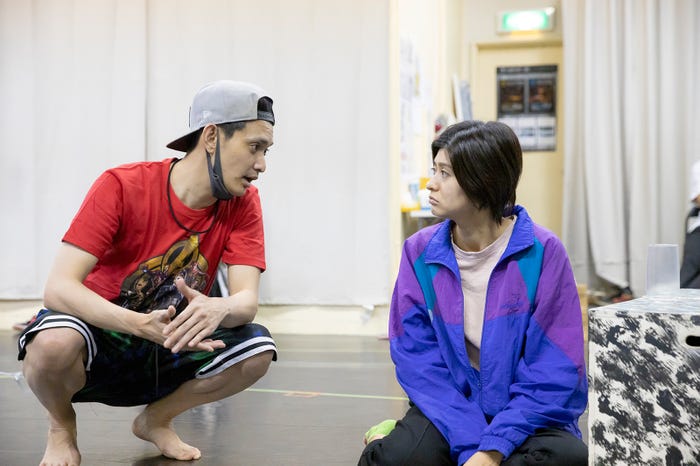 舞台「夕」稽古の様子 (提供写真)