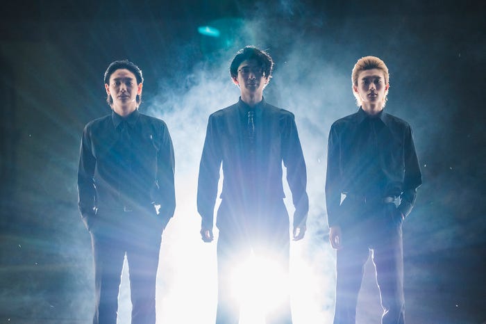 七瀬公、古川雄大、山中柔太朗「恋と弾丸」第4話より(C)箕野希望・小学館/「恋と弾丸」製作委員会・MBS