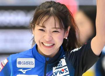 元ロコ・ソラーレの吉田知那美がBジェイズの本拠地へ リーグ公式「トロントを楽しんでる」と投稿 新ロコの小穴桃里、SC軽井沢クラブの山口剛史の姿も