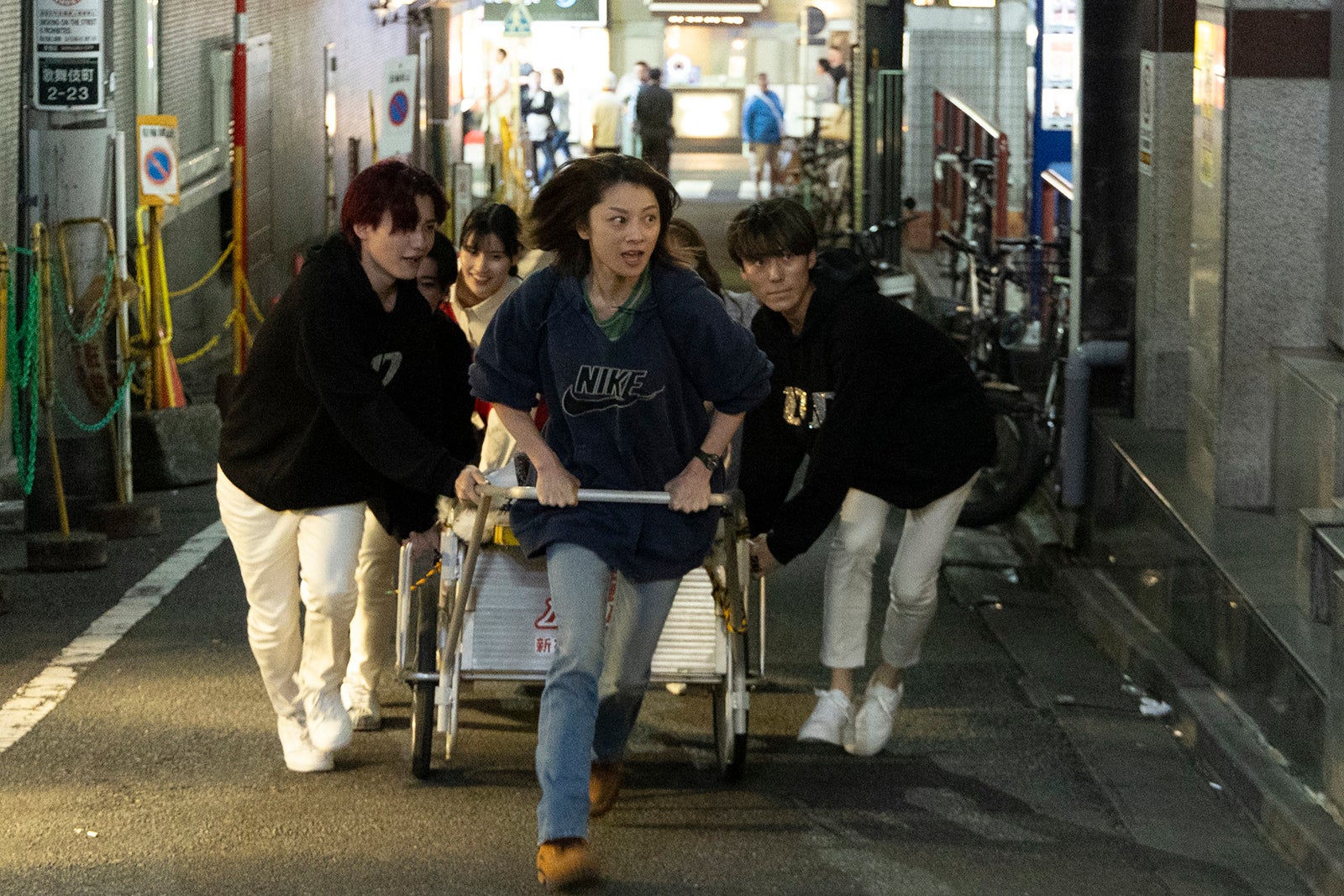 小池栄子「新宿野戦病院」第2話より（C）フジテレビ