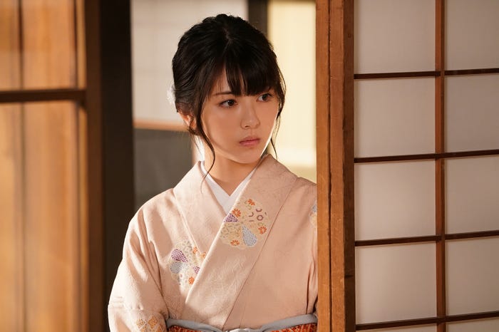 浜辺美波「私たちはどうかしている」第3話より(C)日本テレビ