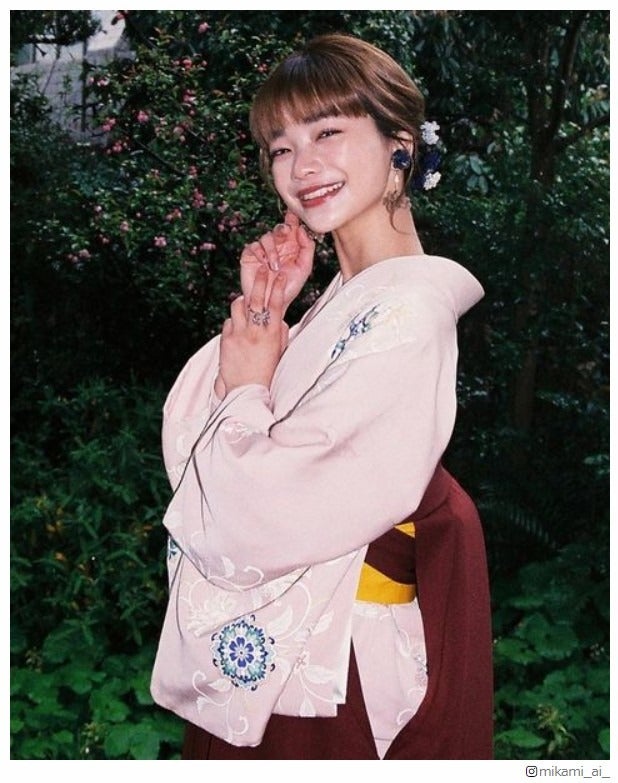 見上愛、大学卒業を報告 “3年間ほぼオンライン授業”学生生活語る