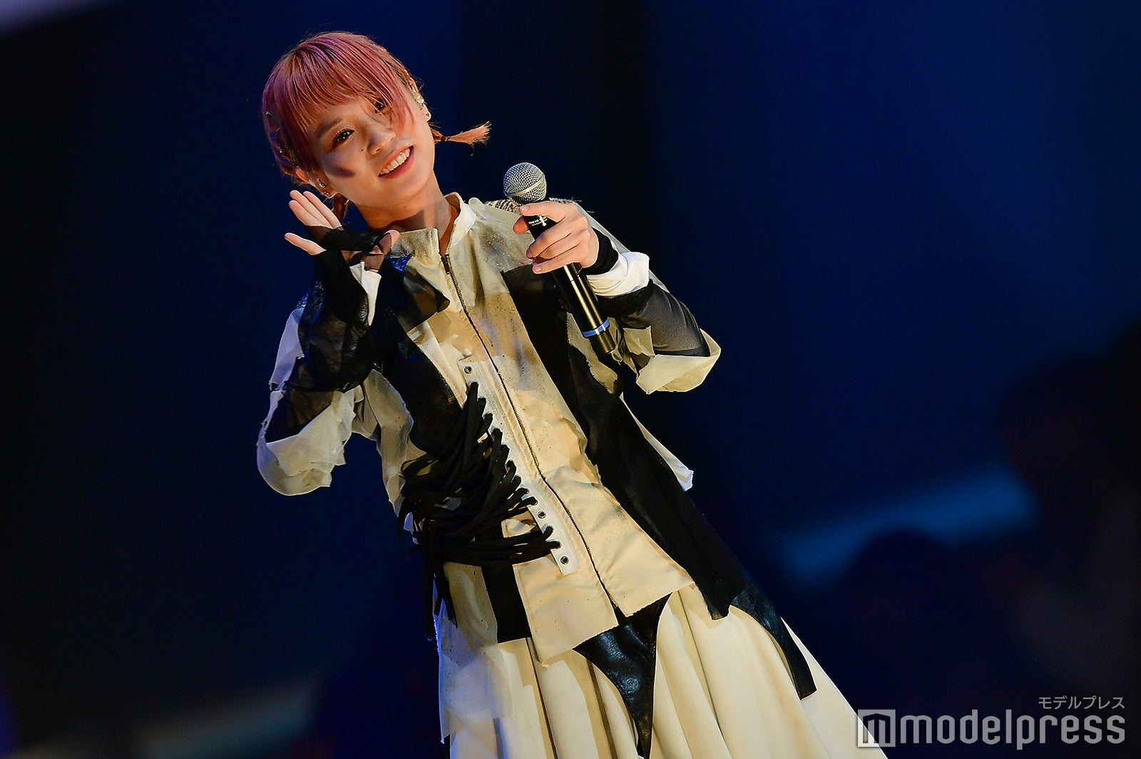 BiSH（C）モデルプレス