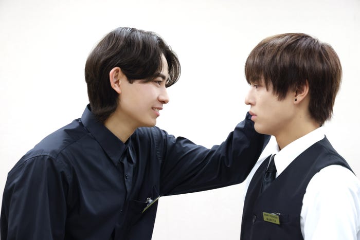 豊田裕大、奥野壮「コスメティック・プレイラバー」第3話(C)楢島さち・libre/NBCユニバーサル・エンターテイメントジャパン