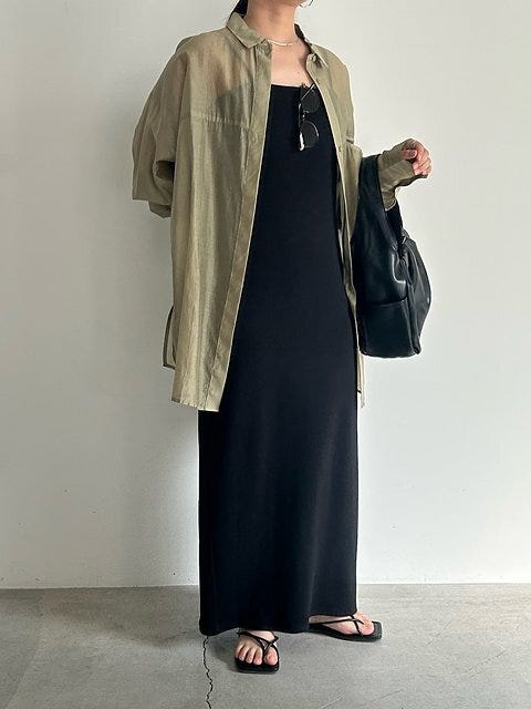黒ワンピースコーデ3