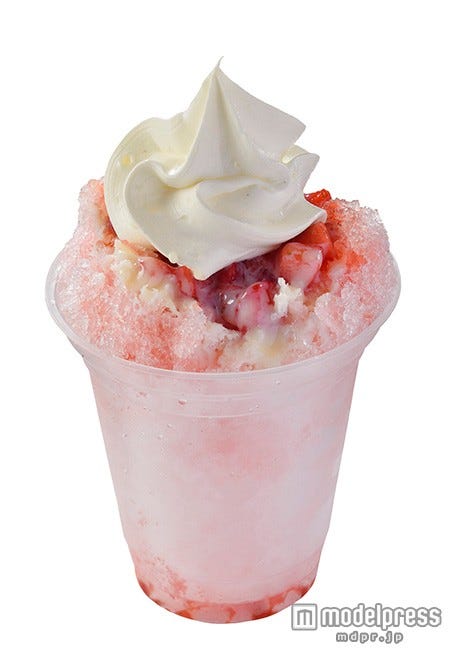 クリーム・シェイブアイス(ストロベリーミルク)¥460/TDL(C)Disney