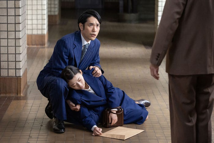 松山ケンイチ、伊藤沙莉「虎に翼」第38話(C)NHK