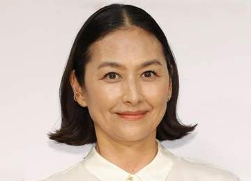 「修正してない写真、素敵」「本当にナチュラル」亜希57歳 自然体の姿に好感 元夫は清原和博氏 シミやシワも加工せず