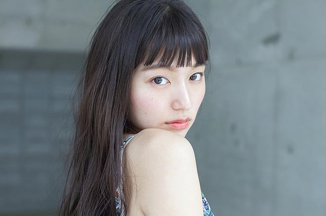 ロングヘアのままでもイメチェンできる 雰囲気が変わるおしゃれヘア特集 モデルプレス ロングヘアのままでもイメチェンできる 雰囲気が変わるおしゃれヘア特集 モデルプレス