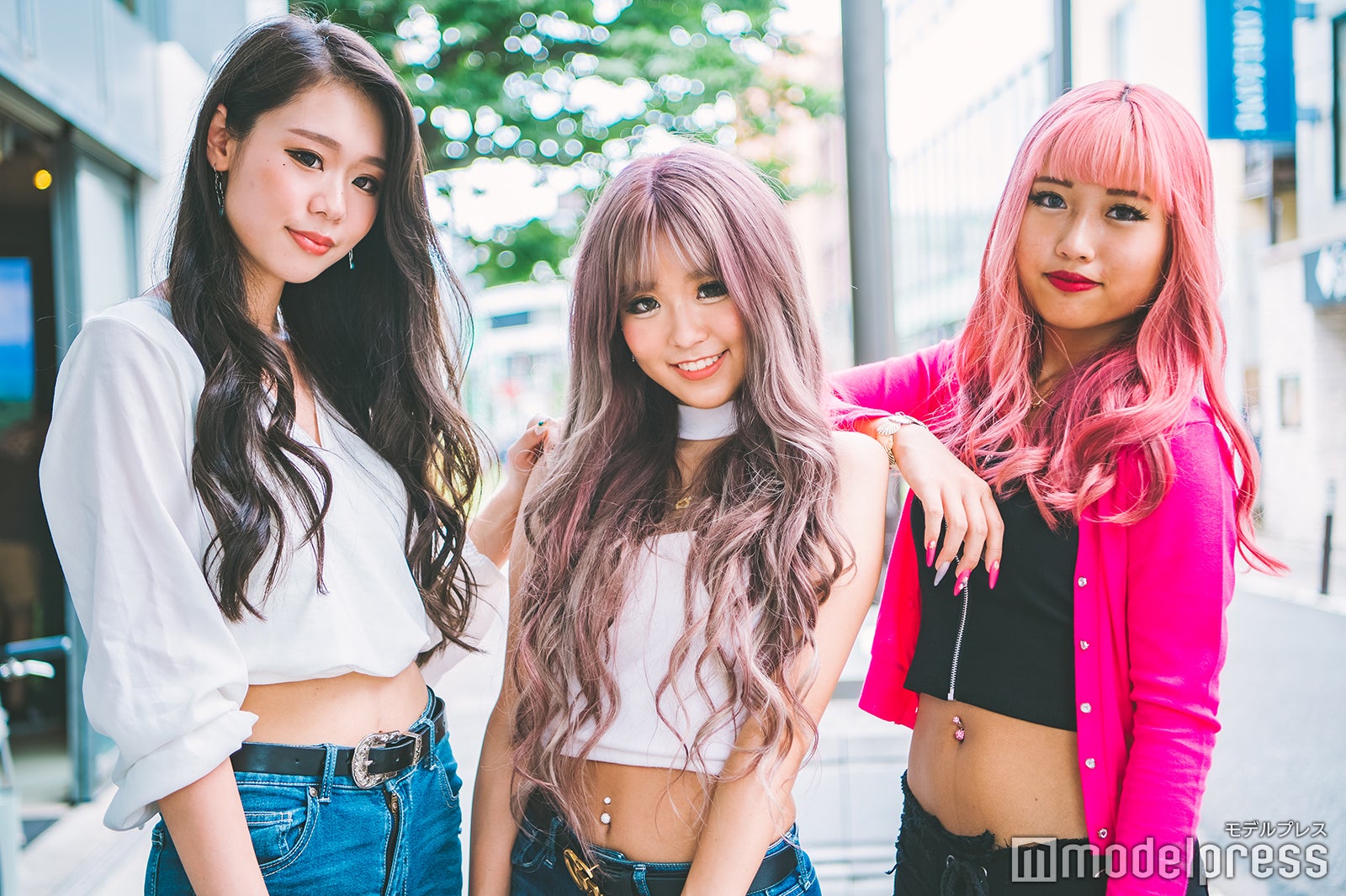 （左から）るみな、りあな、いっち（C）モデルプレス