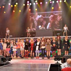 ラストに出演モデルが全員集合し、大盛り上がりとなった会場
