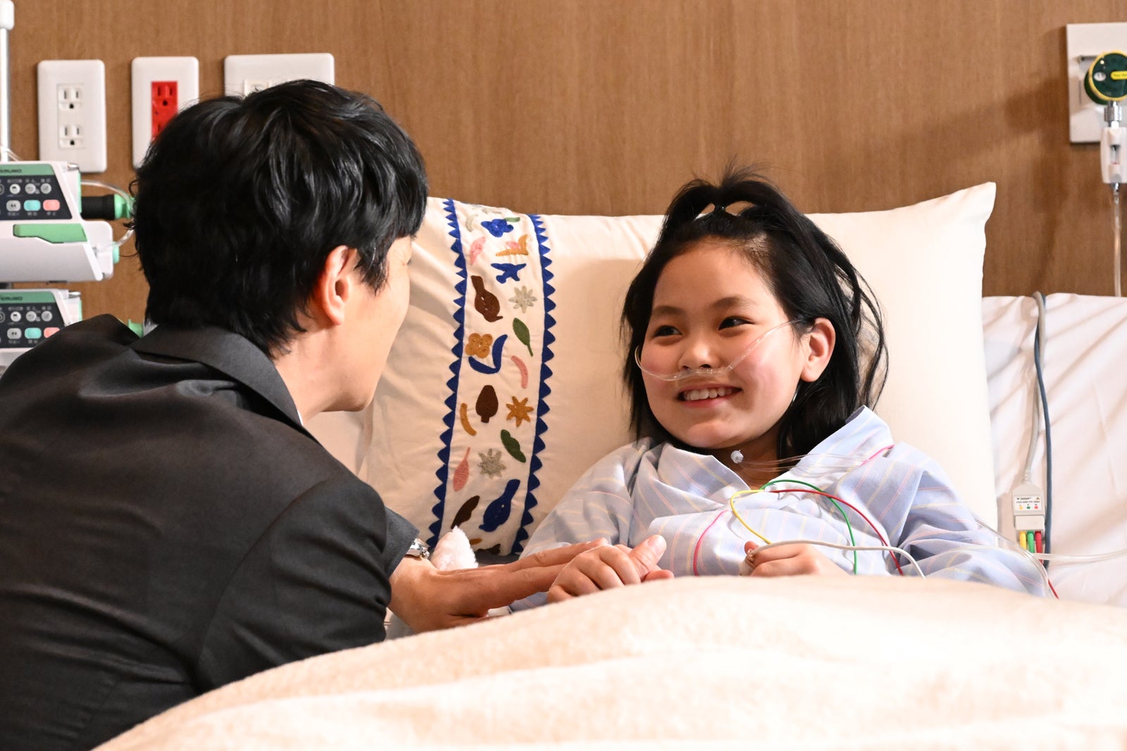 堺雅人、Nandin-Erdene Khongorzul「VIVANT」第6話より（C）TBS