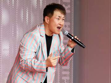 【競輪】岸和田G1 神奈月がものまねライブ 30～50代の男性競輪ファンを中心に大盛り上がり