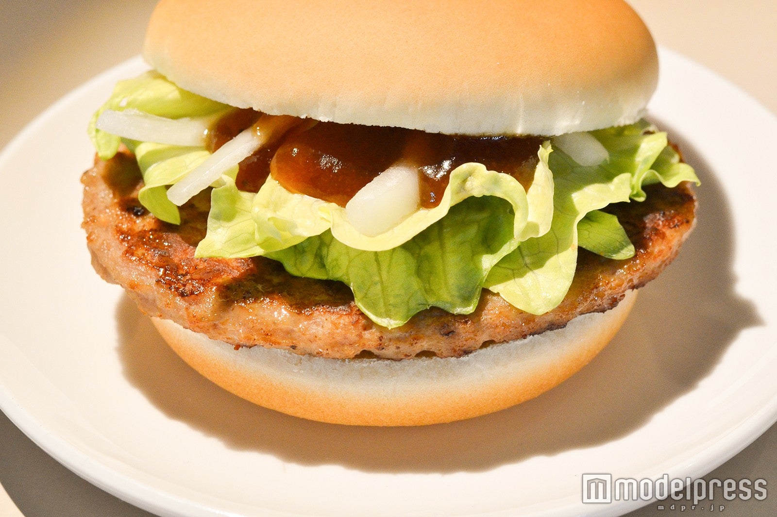 シャキシャキ玉ねぎ＆レタス（C）モデルプレス