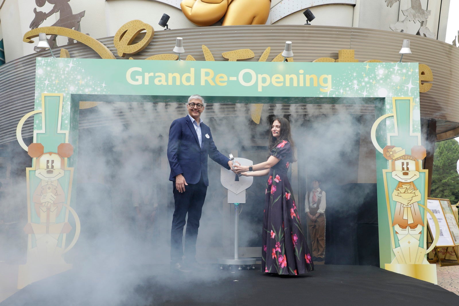 ディズニーストア 東京ディズニーリゾート店」25周年に“魔法が