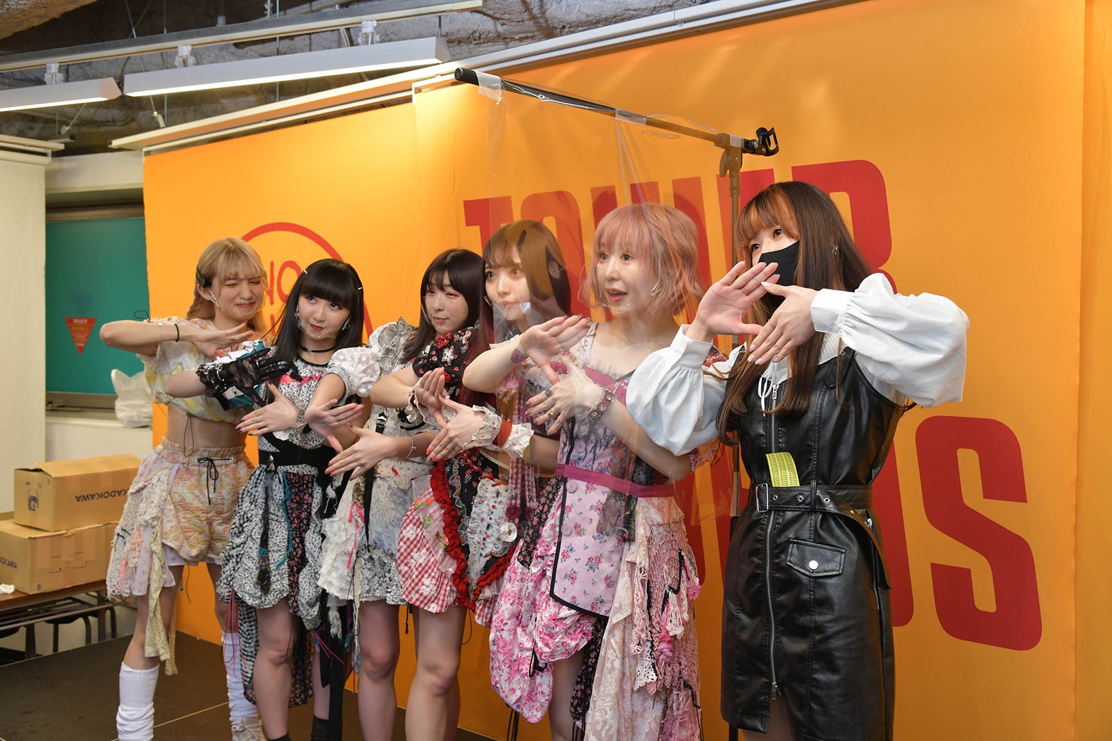 「ZOC BIBLE（ゾックバイブル）」の発売記念サイン本お渡し会の様子（提供写真）