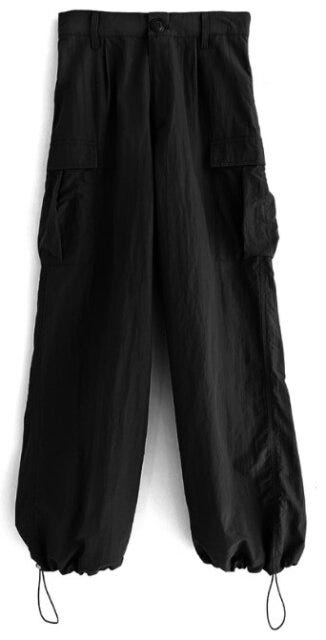 GRL　ブラック×ピンク　スタイルアップコーデ　甘辛MIX　asuka　イラスト　パラシュートカーゴパンツ