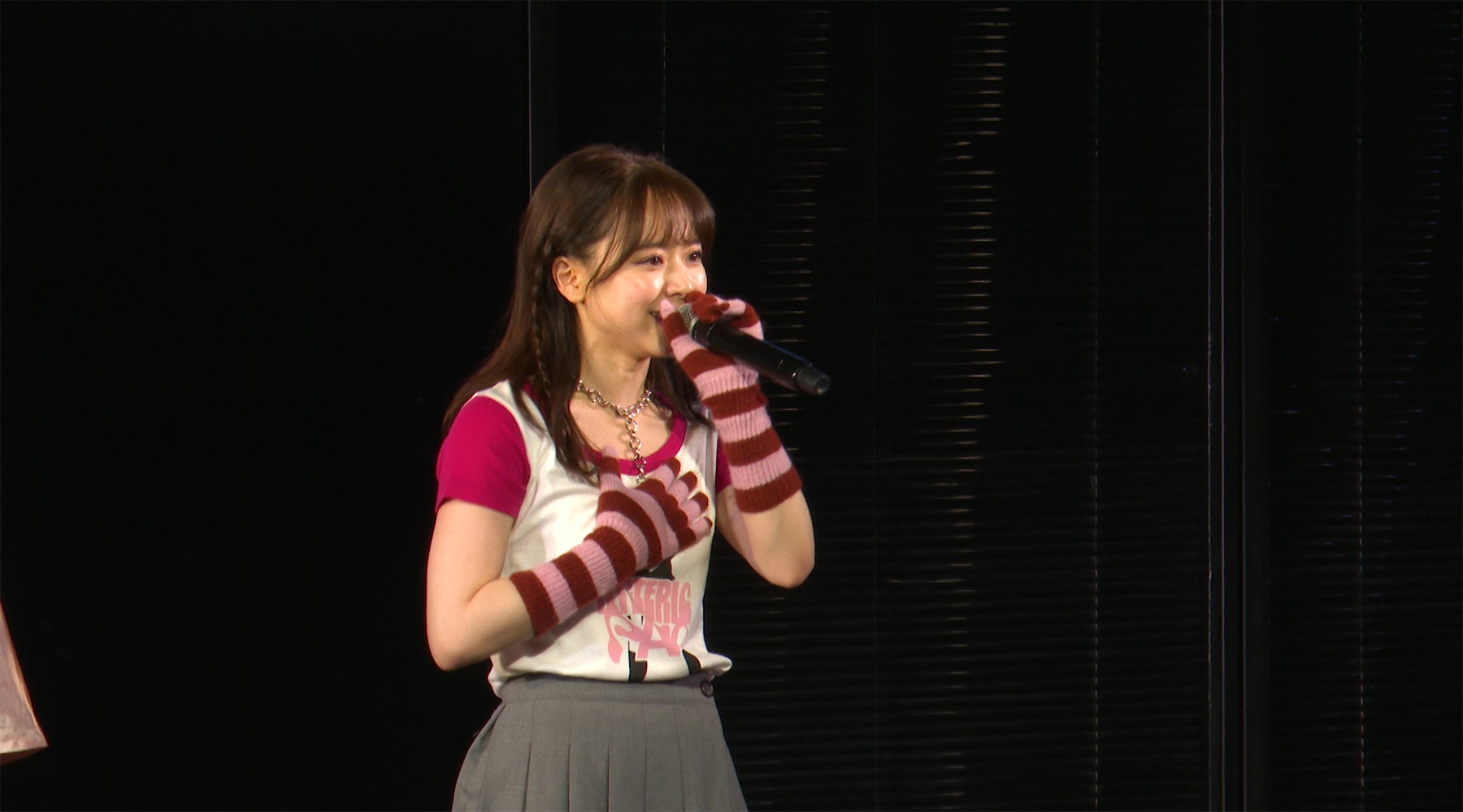 倉野尾成美「OUT OF 48」第18話より（C）NTV