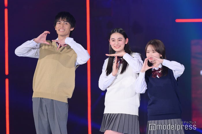 日向亘、八木莉可子、畑芽育(C)モデルプレス