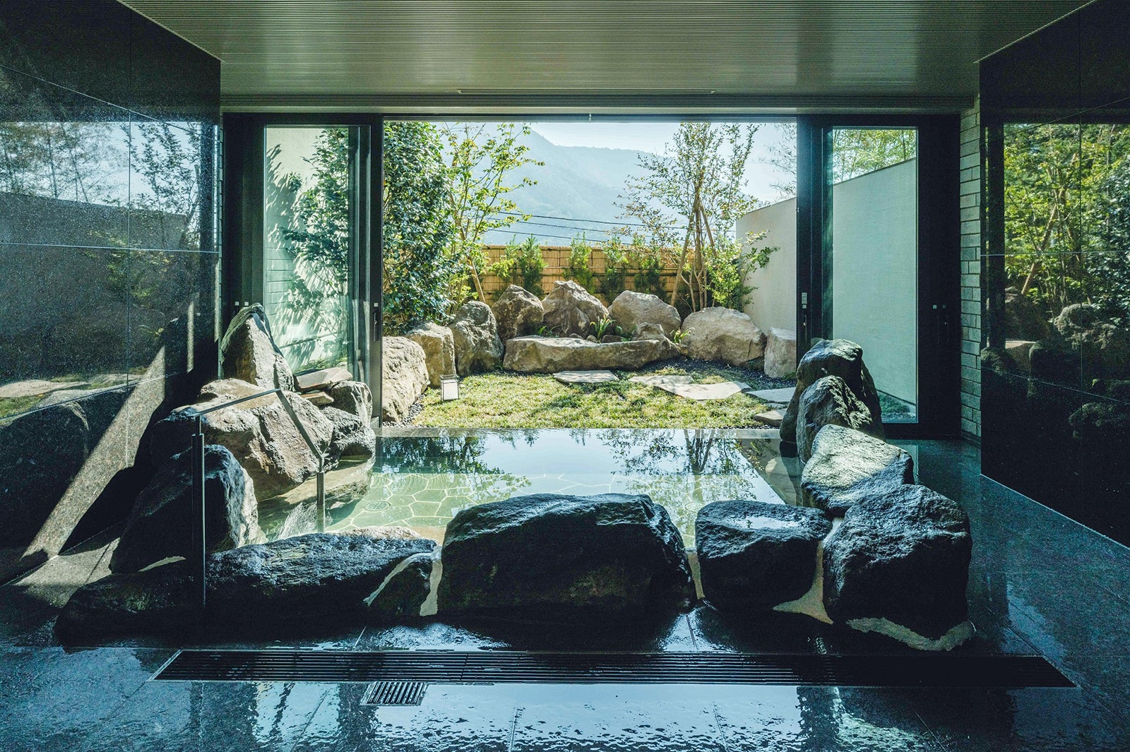 岩の湯／画像提供：オリックス