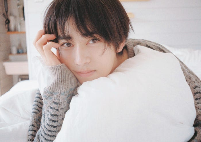本島純政ファースト写真集「純」先行カット/撮影:増田彩来