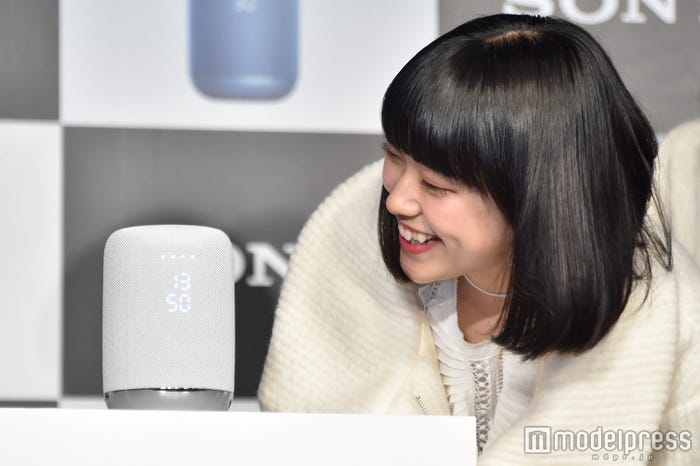 アサヒの「オッケーグーグル」姿 (C)モデルプレス