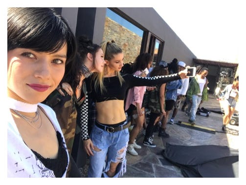 暇な時間はセルフィー/ジェシカ・レイボーンオフィシャルブログ(Ameba)より