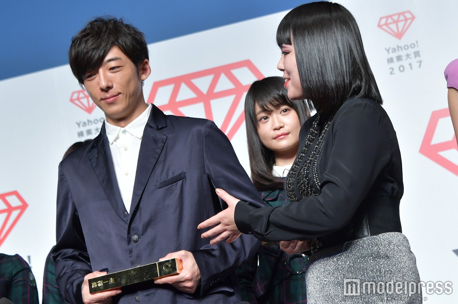 高橋一生、ブルゾンちえみ （C）モデルプレス