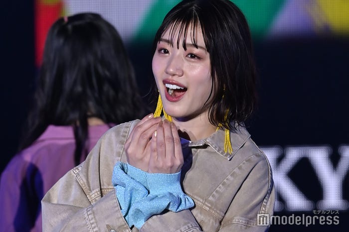 佐々木美玲(C)モデルプレス