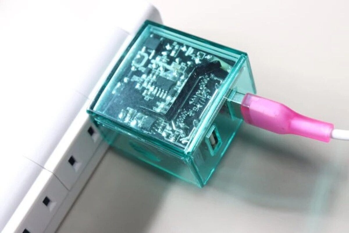 ダイソーのUSB