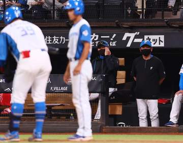 日本ハム・新庄監督 楽天投手陣の5個の死球に「ちょっと多かった。ちょっと考えてもらいたい」と苦言