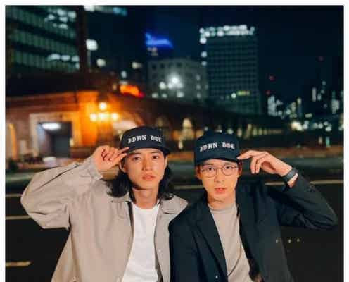 「アトムの童」松下洸平&山崎賢人、“お揃いキャップ”の文字に注目集まる「欲しい」「素敵」