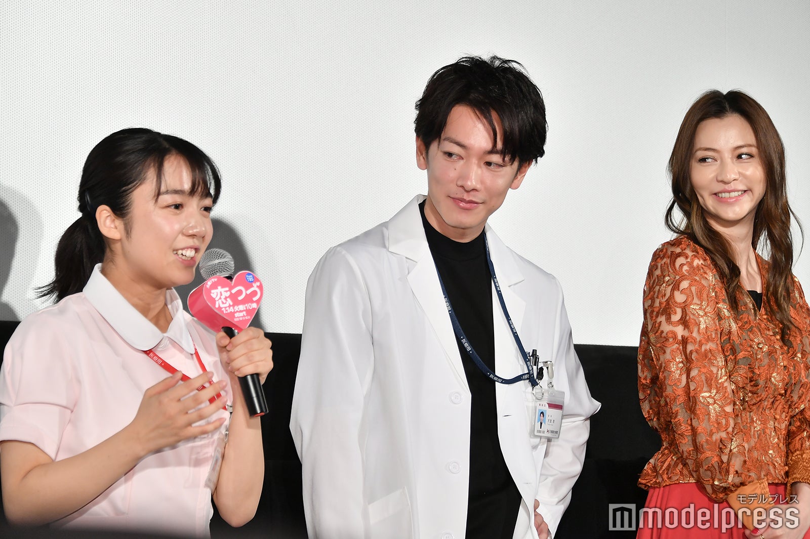 上白石萌音、佐藤健、香里奈 （C）モデルプレス