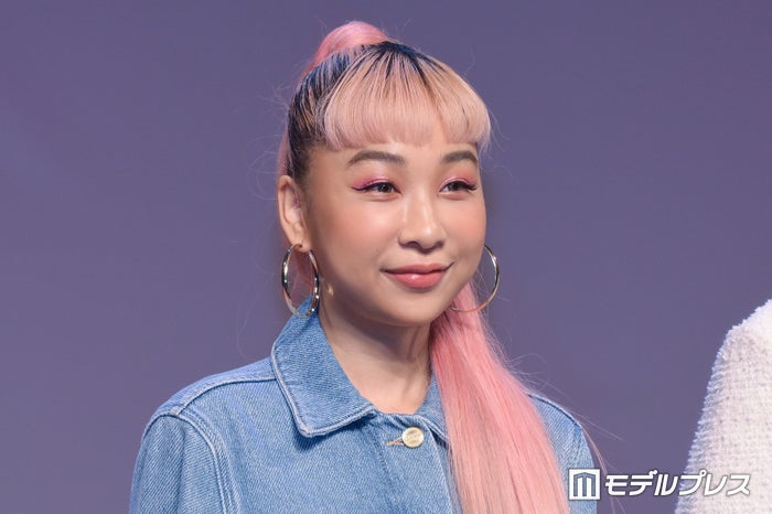 青山テルマ、水着姿でヘルシー美ボディ披露 ヨーロッパ満喫ショットに「かっこいい」「楽しそう」の声