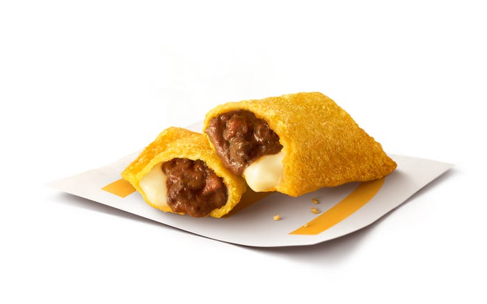 「とろ~り3種のチーズのビーフシチューパイ」(提供写真)