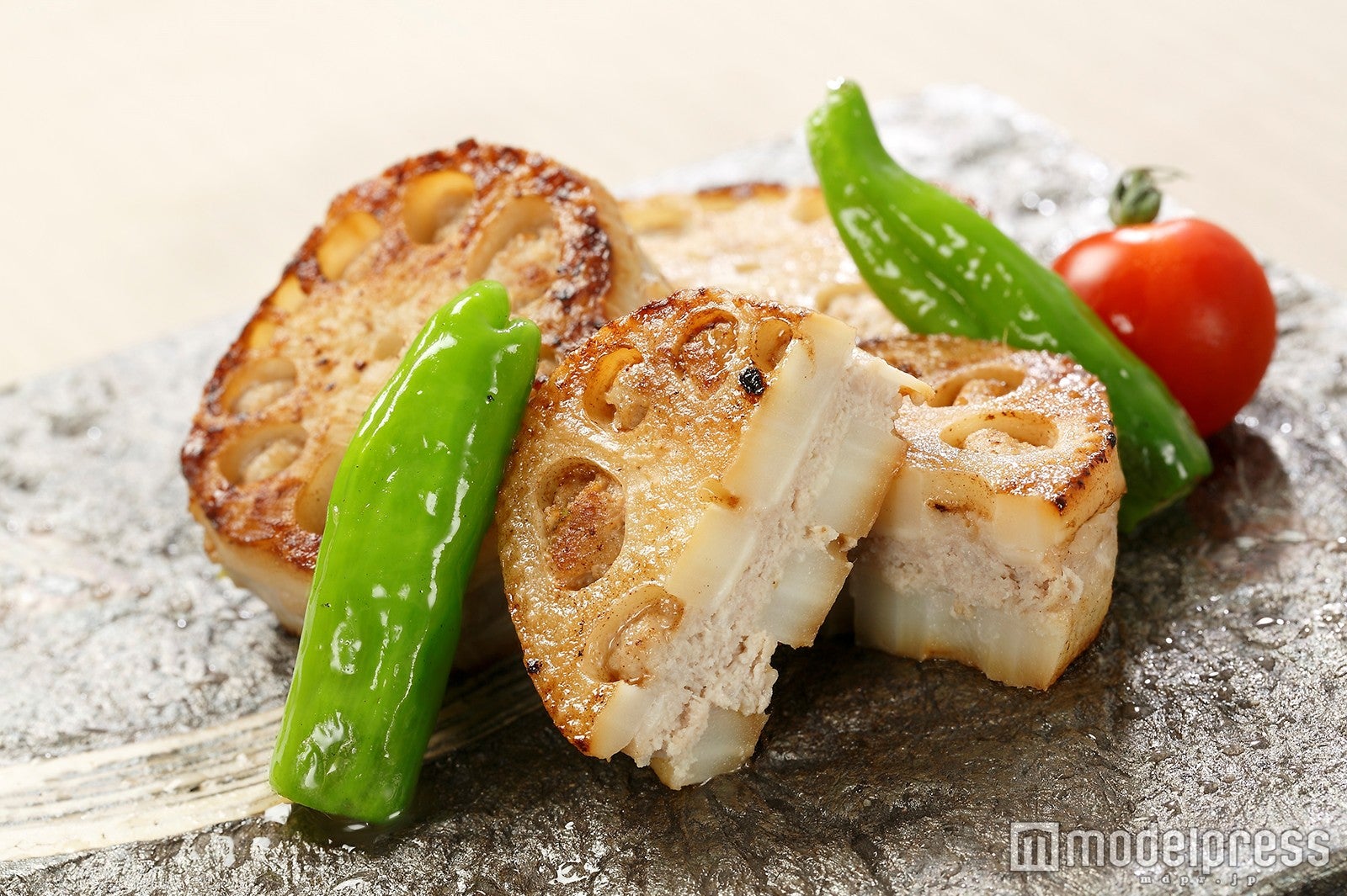 賛否両論KAKUUCHI／画像提供：ラリス