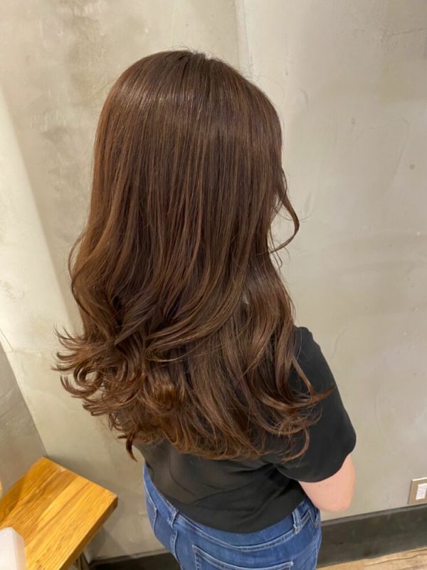 21 ロングヘアは旬の髪色で春らしく 季節に合う人気ヘアカラーをご紹介 モデルプレス 21 ロングヘアは旬の髪色で春らしく 季節に合う人気ヘアカラーをご紹介 モデルプレス