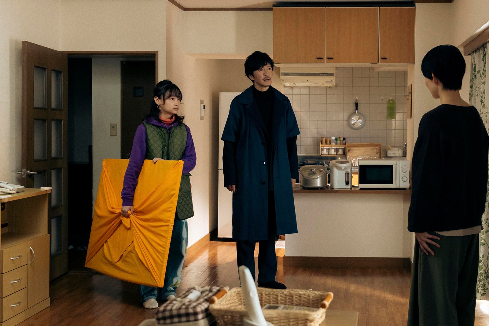 影山優佳、田辺誠一「ハコビヤ」第7話より（C）「ハコビヤ」製作委員会