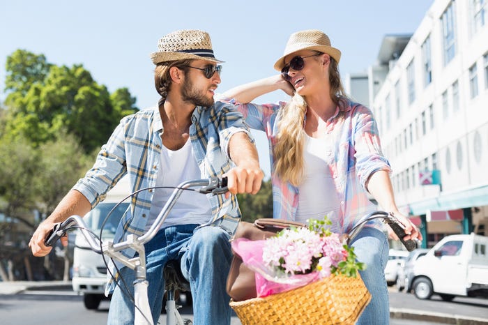 楽しい思い出を作る体力があることは、男性から喜ばれるポイント(Photo by wavebreakmedia)