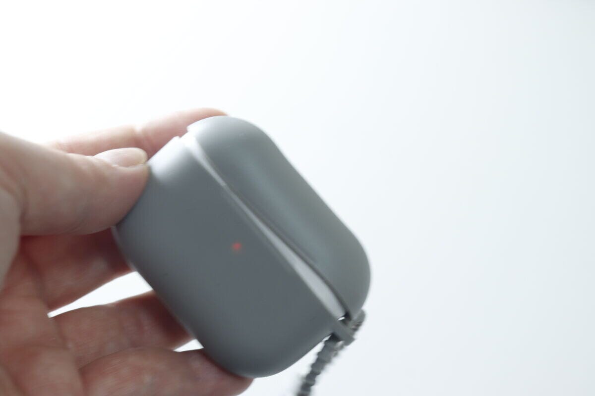 ダイソーのシリコーンケース（AirPods
